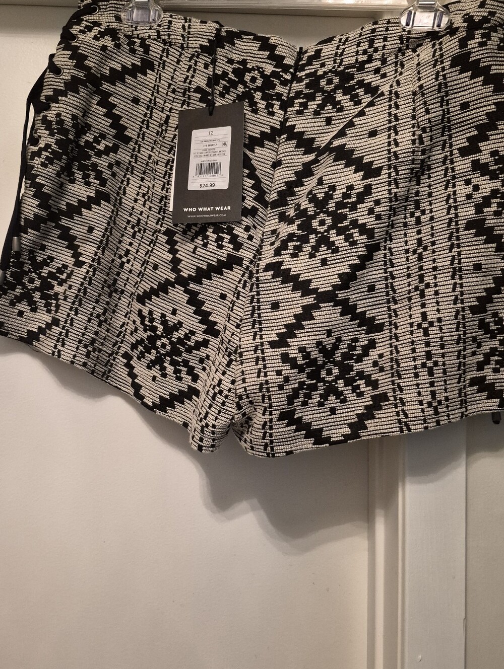 Who What Wear Black and White Aztec High-Rise Shorts